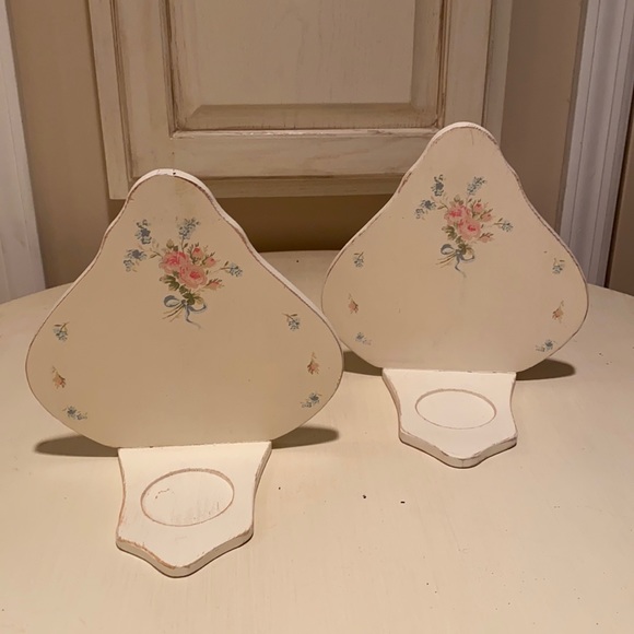 Simply Shabby Chic Other - SIMPLY SHABBY CHIC RACHAEL ASHWELL FLORAL WOOD SHELVES PAIR OF TWO
